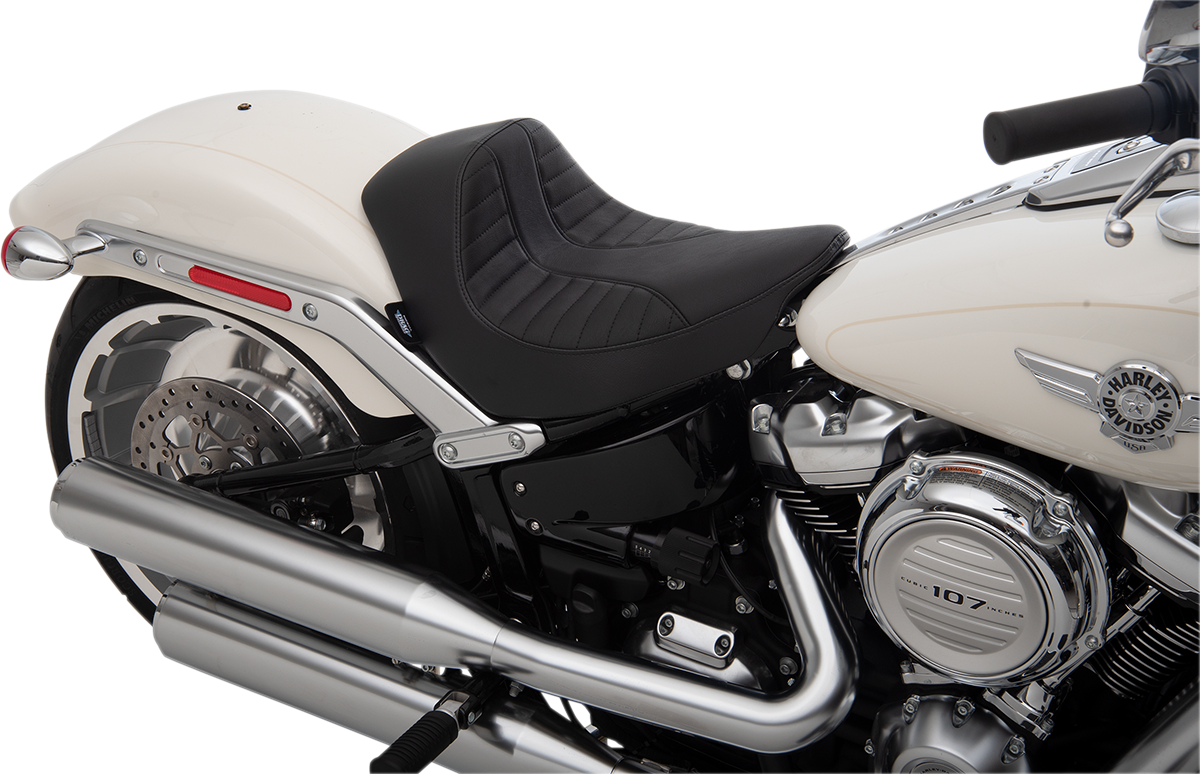 EZ-Solo Seat - Scorpion Stitch - Vinyl - FLFB/S '18-'25