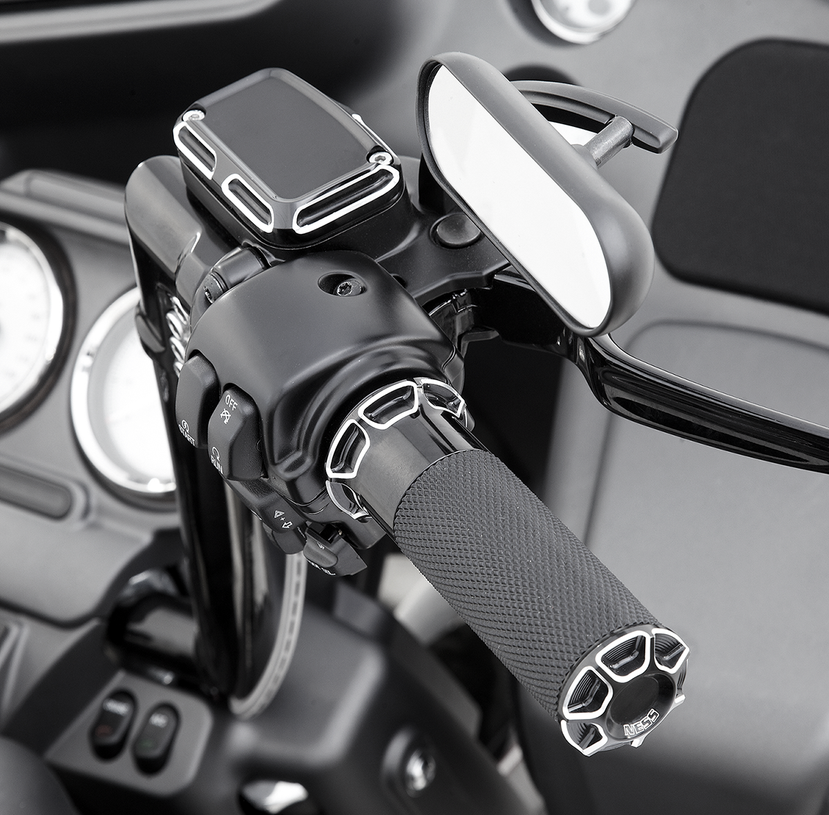 Beveled Grips - Cable - Black