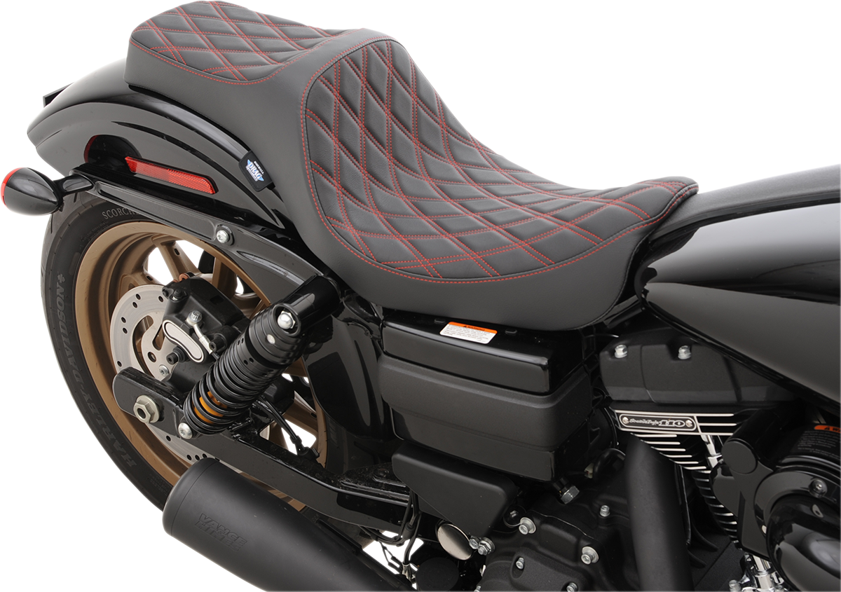 Predator III Seat - Double Diamond - Red Stitching - FXD/FLD '06-'17