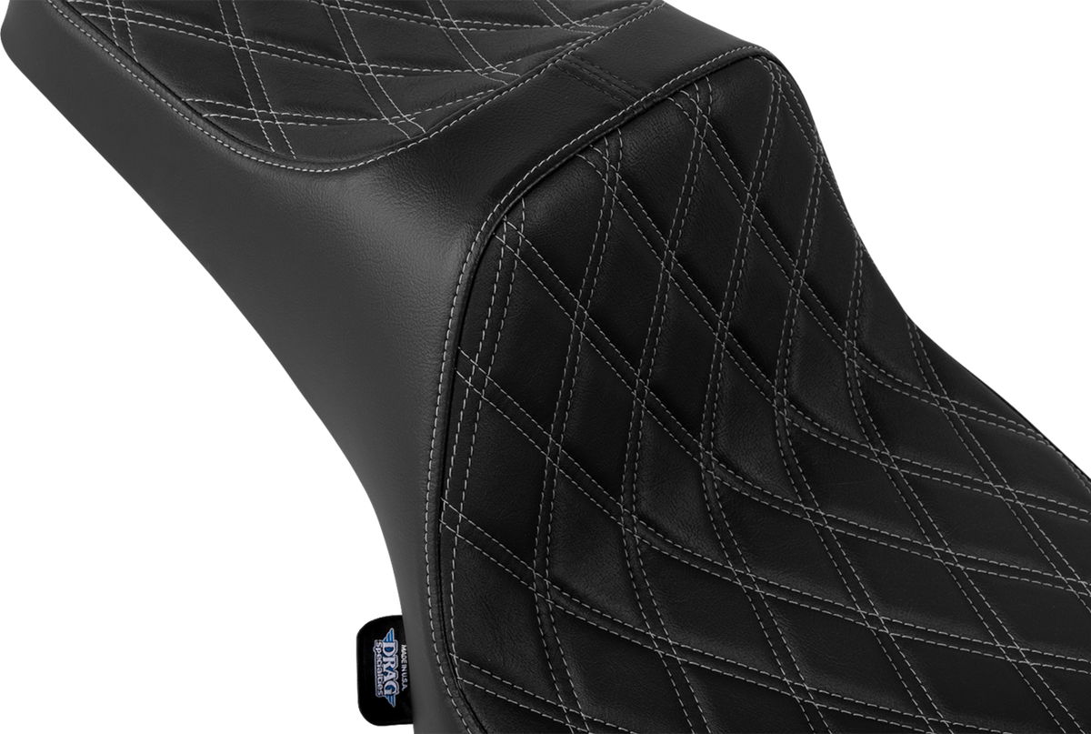 Predator III 2-Up Seat - Vinyl - Double Diamond - Silver Stitch - Chieftain '25/Challenger '20-'25
