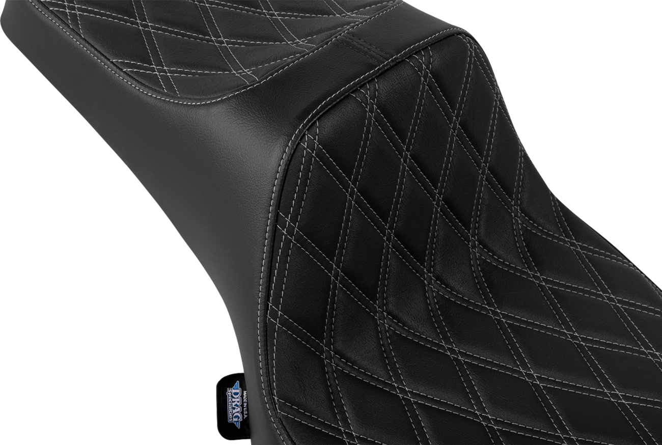 Predator III 2-Up Seat - Vinyl - Double Diamond - Silver Stitch - Chieftain '25/Challenger '20-'25