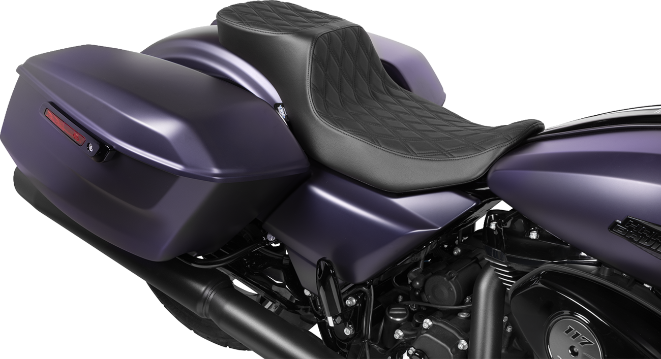 Performance Predator 2-Up Seat - Vinyl - Black Double Diamond Stitch - FLHX/FLTR '23-'24
