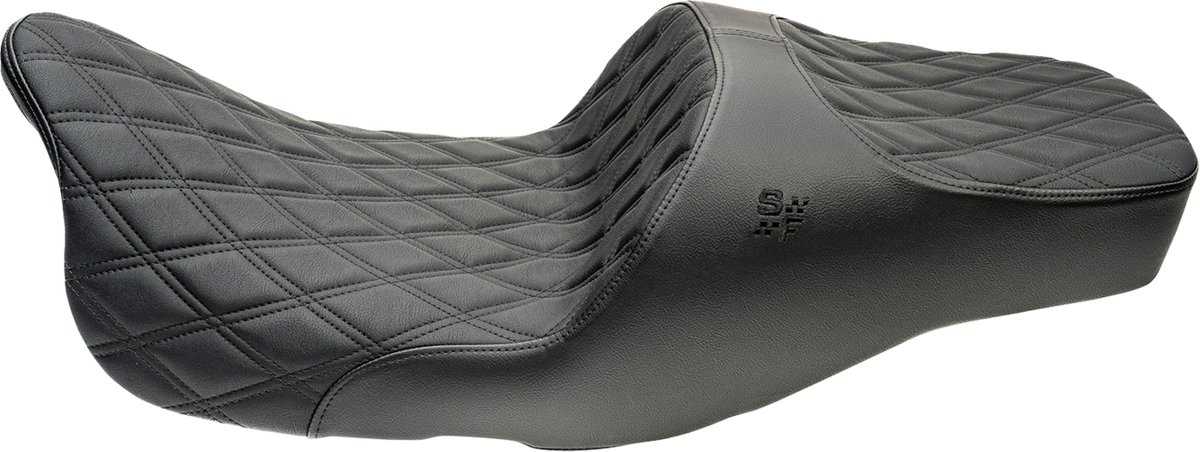 Chariot Seat - Black Double Diamond Stitch - Black Logo - FLH/FLT '09-'23.5