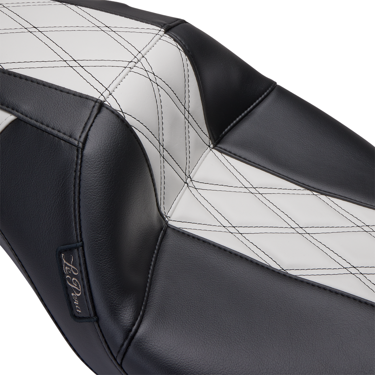 Outcast GT Seat - Full-Length - W/O Backrest - Black Double Diamond W/White Inlay - FL '08-'23