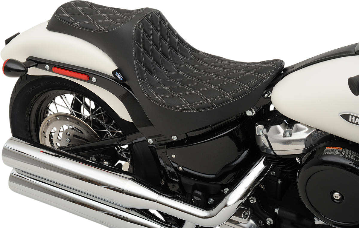 Predator III Seat - Double Diamond - Silver Stitching - FL/FX '18-'23