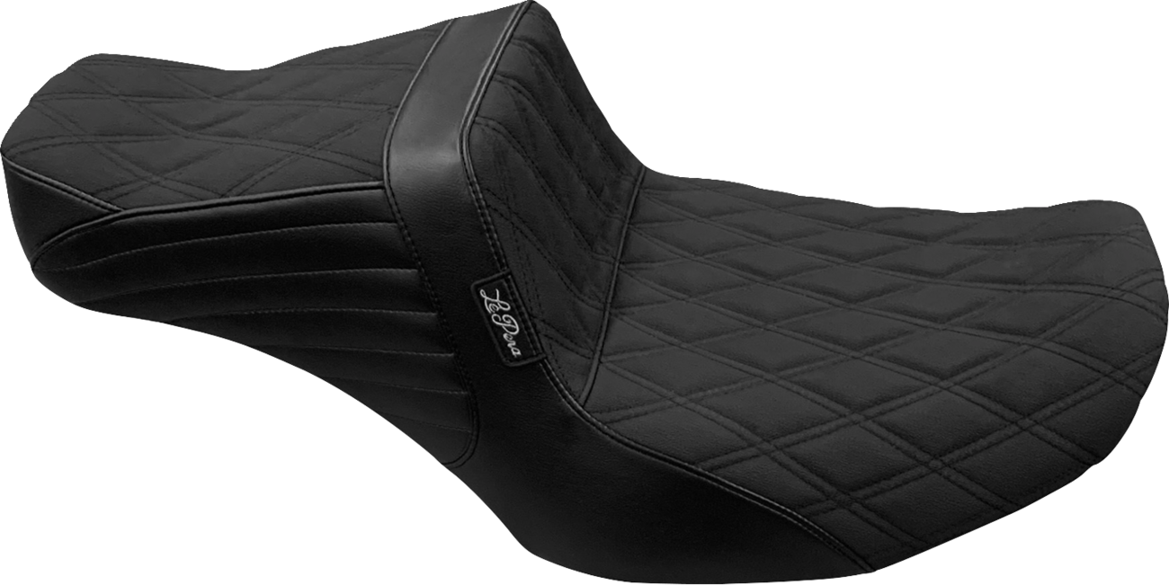 Tailwhip Seat - Double Diamond W/ Gripper - FLH/FLT '23-'25