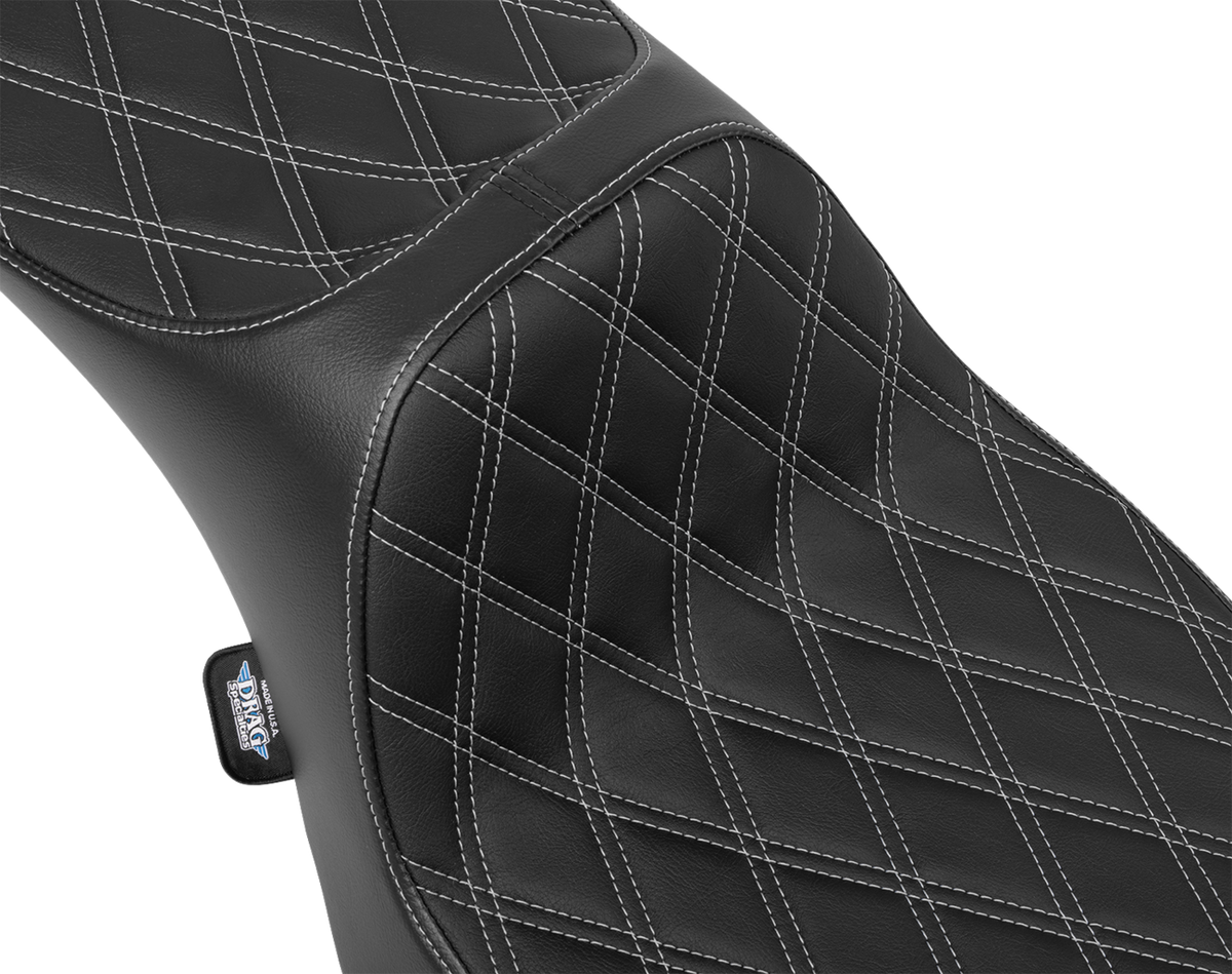 Extended Reach Predator III Seat - Double Diamond - Silver Stitching - Vinyl - FLH/FLT '23-'24