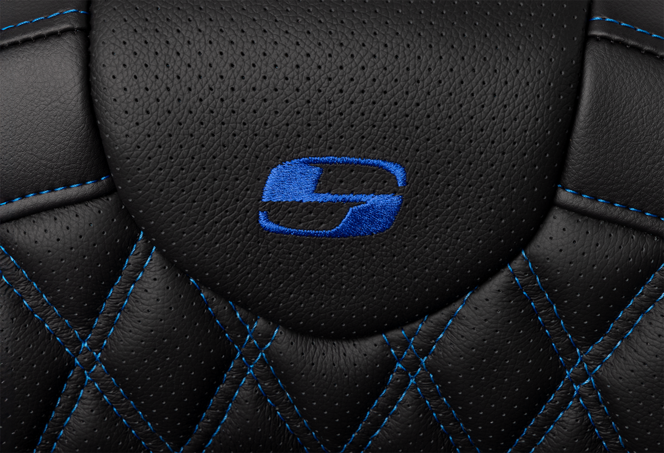 Roadsofa™ Seat - With Backrest - Blue Stitch - FL '08-'23