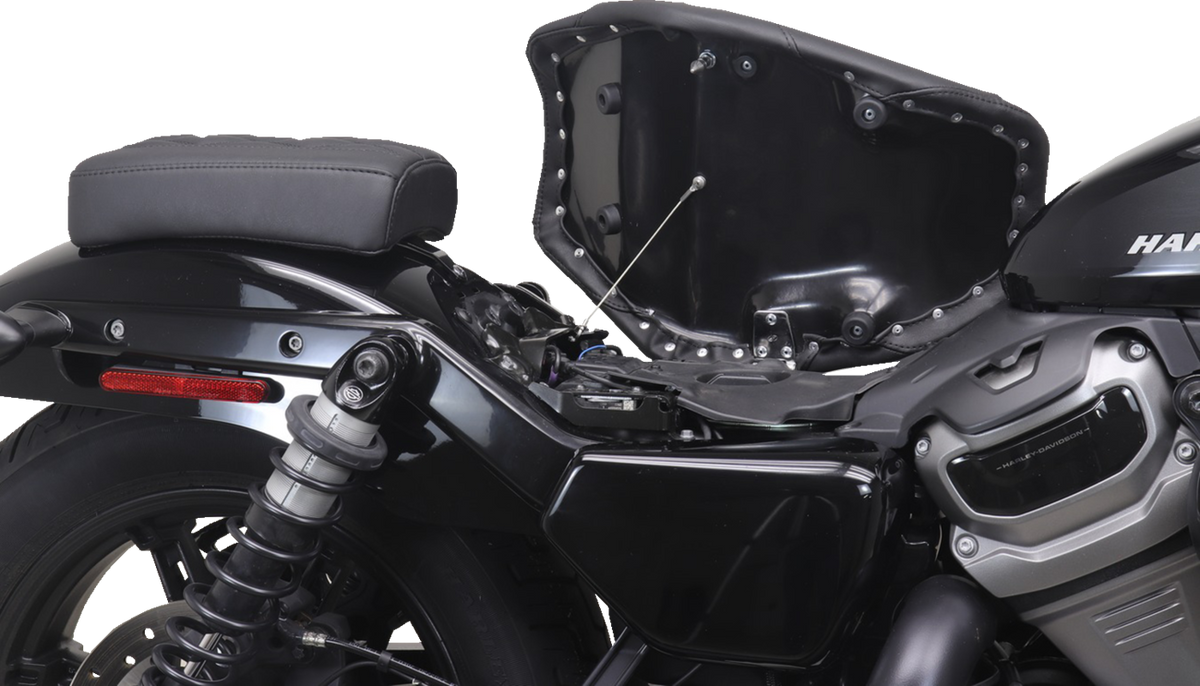 Tripper™ Solo Seat - Double Diamond - Nightster '22-'25