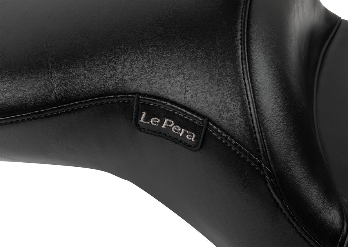 Maverick Seat - With Backrest - Smooth - Black - FLH/FLT '23-'25