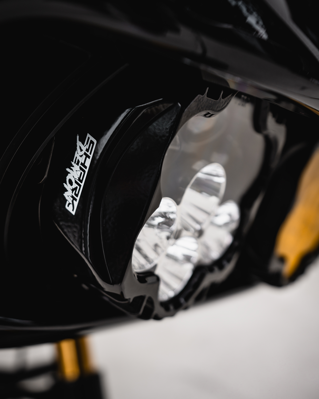Headlight/Fog Light - Shark Demon® - Road Glide