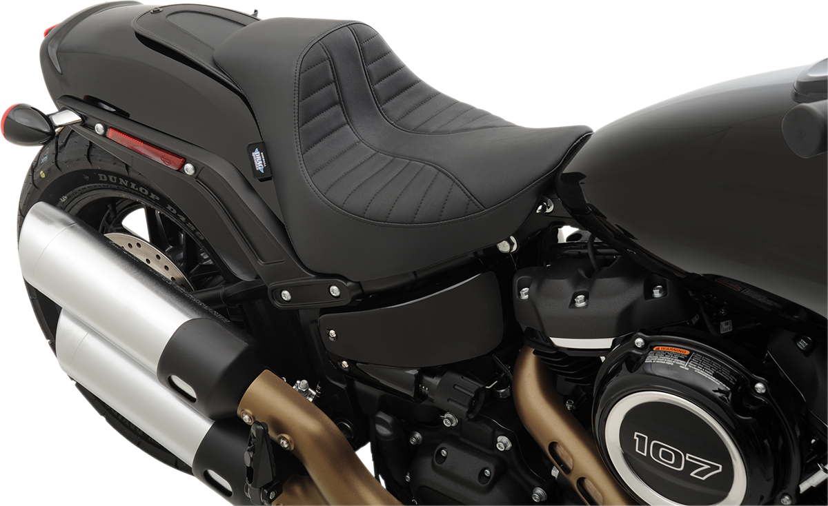 EZ-Solo Seat - Scorpion Stitch - Vinyl - FXFB/S '18-'22