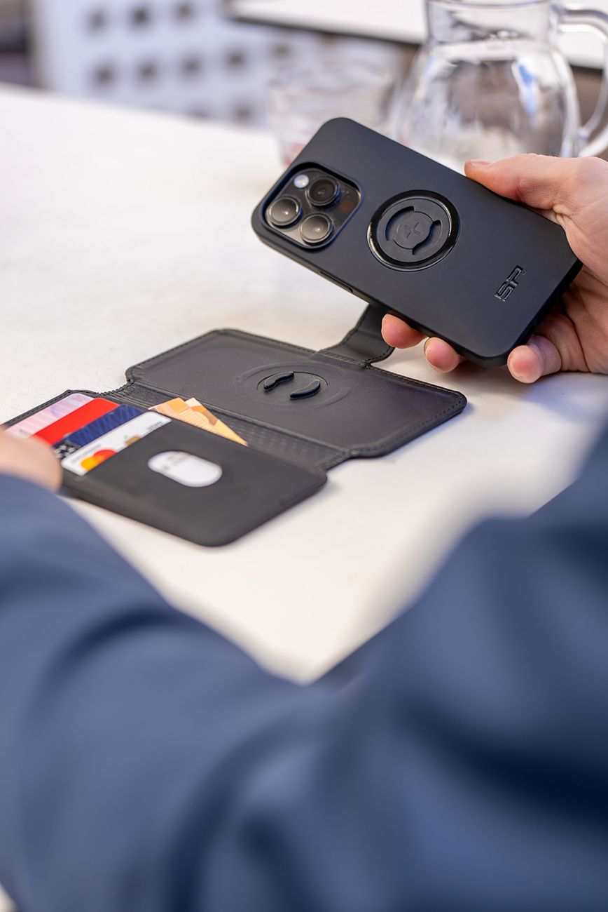 SPC+ Magnetic Flip Cover