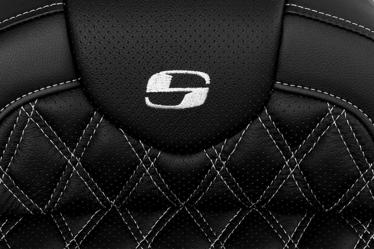 Roadsofa™ Seat - With Backrest - Silver Stitch - FL '08-'23