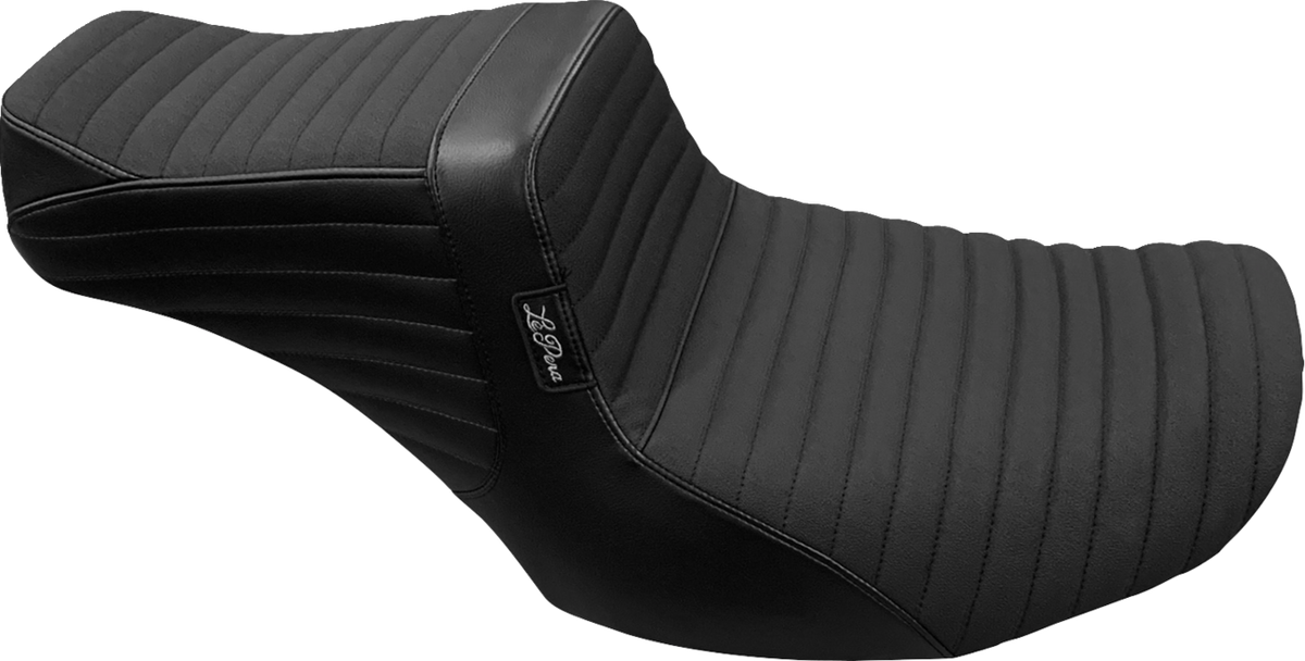 Tailwhip Seat - Pleated W/ Gripper - FLH/FLT '23-'25