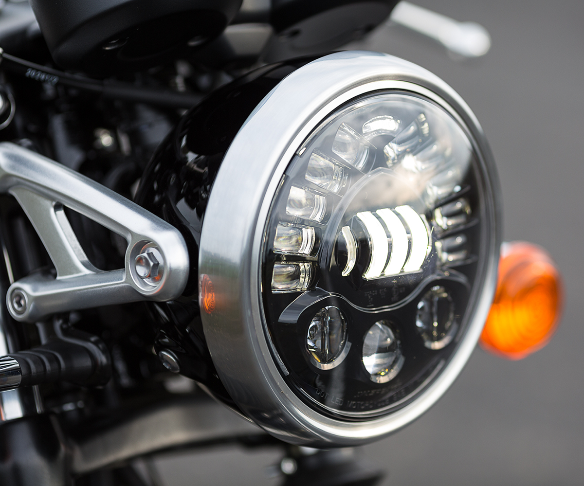 Adaptive 2 LED Headlight - 7" - Black